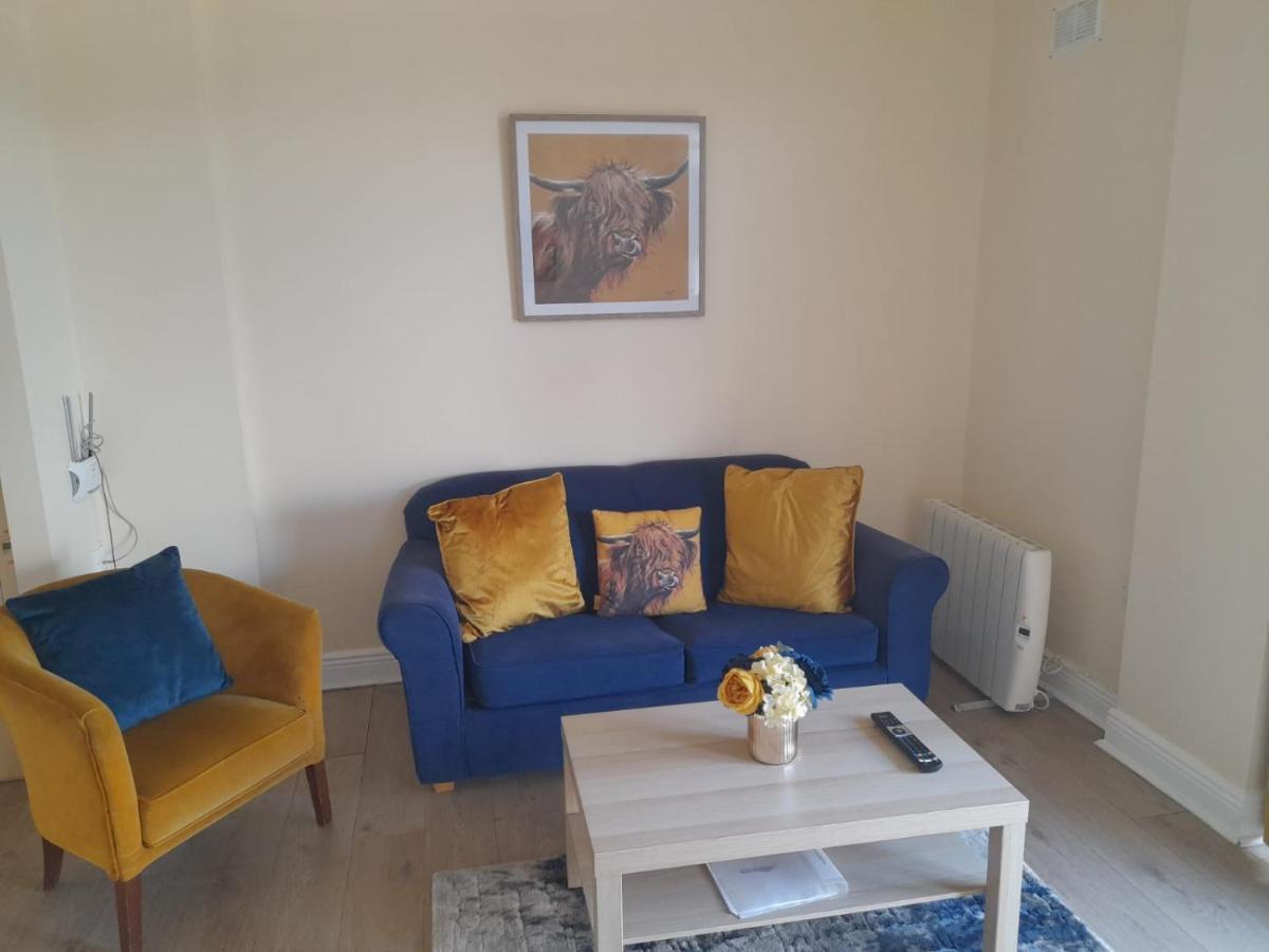 Delphi Cottage Ashbourne Bagian luar foto