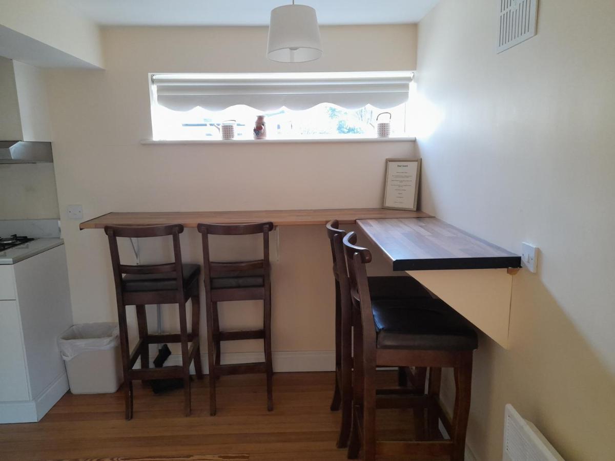 Delphi Cottage Ashbourne Bagian luar foto